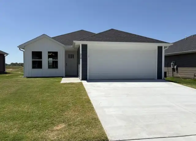 Property at 210 Eagle Edge Dr, Joplin, MO, 64801, 3 beds, 2 baths, [object Object]