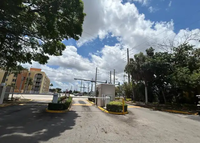 Property at 6995 NW 186th St Unit E509, Hialeah, FL, 33015, 2 beds, 2 baths, [object Object]