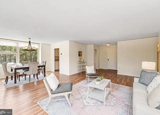 Property at 4401 Roland Ave #115, Baltimore, MD, 21210, 2 beds, 2 baths, [object Object]