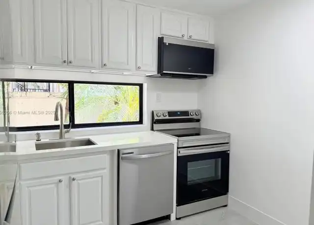 Property at 16909 N Bay Rd, Sunny Isles Beach, FL, 33160, 2 beds, 2 baths, [object Object]