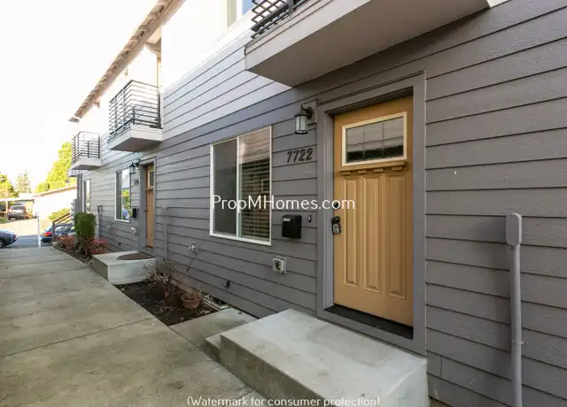 Property at 7722 SE Washington St, Portland, OR, 97215, 2 beds, 1.5 baths, [object Object]