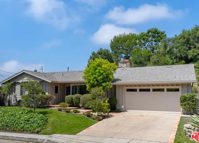 Property at 1053 Maroney Ln, Pacific Palisades, CA, 90272, 3 beds, 2.5 baths, [object Object]