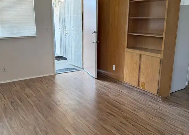 Property at 4577 33rd St Unit 4, San Diego, CA, 92116, 1 bed, 1 bath, [object Object]
