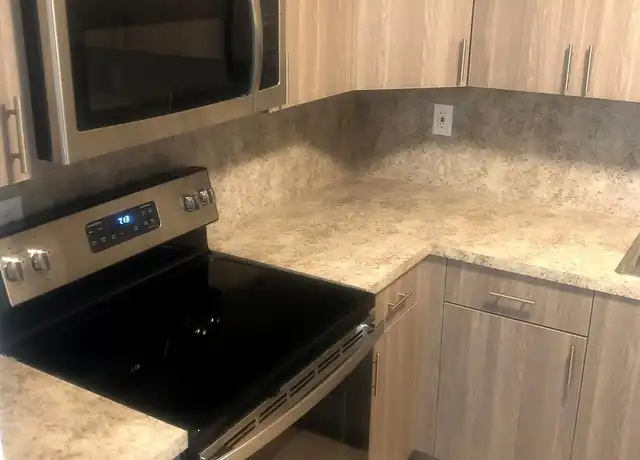 Property at 770 NE 128th St #301, North Miami, FL, 33161, 2 beds, 1 bath, [object Object]