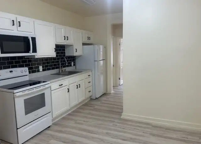 Property at 17 Catherine St Apt 2, Albany, NY, 12202, 2 beds, 1 bath, [object Object]