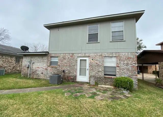Property at 202 Rampart St, Bossier City, LA, 71112, 2 beds, 1.5 baths, [object Object]