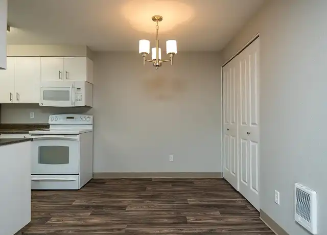 Property at Village at Sunrise - 12301 SE Hubbard Rd, Clackamas, OR, 97015, 1 bed, 1 bath, [object Object]