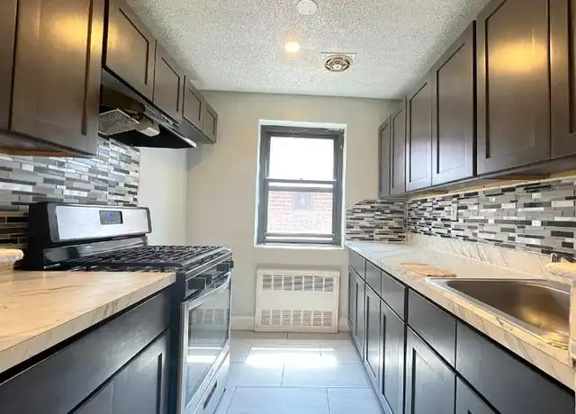 Property at 130 Chancellor Ave Unit 5A, Newark, NJ, 07112, 3 beds, 1 bath, [object Object]