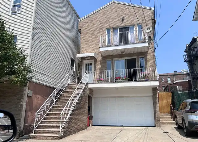 Property at 406 5th St Unit 2, Union City, NJ, 07087, 3 beds, 2 baths, [object Object]
