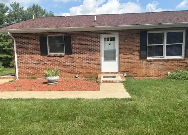 Property at 801 Gilliam St SW Unit CT-2, Abingdon, VA, 24210, 3 beds, 1 bath, [object Object]