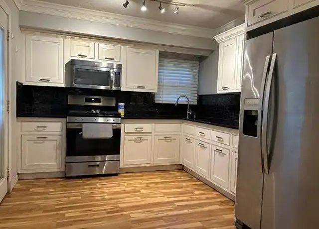 Property at 2820 Kirven St, Dallas, TX, 75227, 3 beds, 2 baths, [object Object]