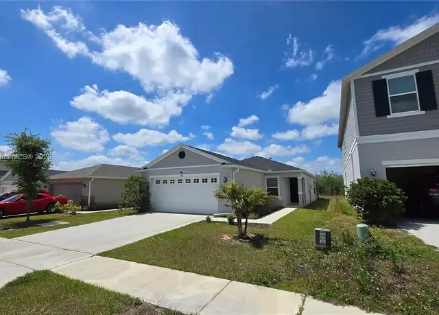 Property at 1136 Papaya Cir, Davenport, FL, 33897, 4 beds, 2 baths, [object Object]