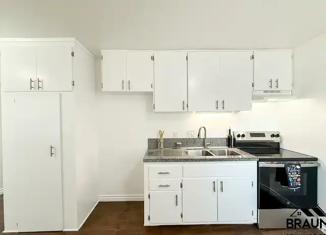 Property at 15634 LEADWELL PROPERTY - 15634 Leadwell St, Van Nuys, CA, 91406, 0 beds, 1 bath, [object Object]