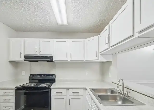 Property at Rise Sunridge - 2109 Arrowcreek Dr, Charlotte, NC, 28273, 1-3 bed, 1-2 bath, [object Object]