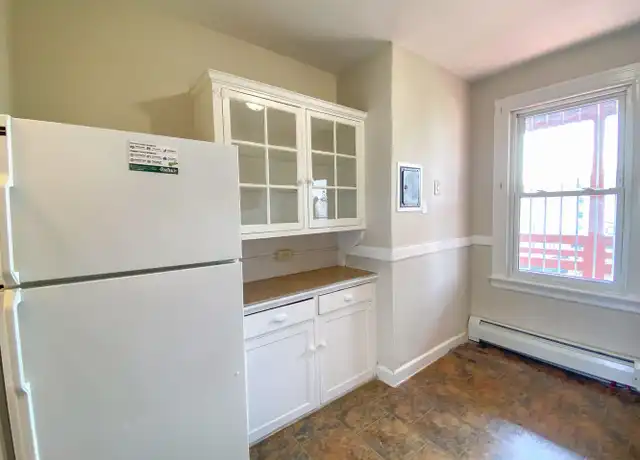 Property at 31 Dorothy St Unit 33C2, Hartford, CT, 06106, 1 bed, 1 bath, [object Object]