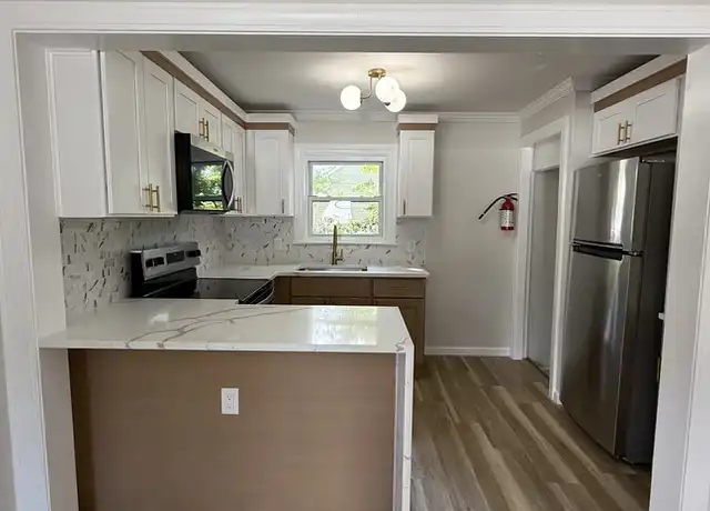 Property at 1050 Alexander Dr, Vineland, NJ, 08361, 3 beds, 1 bath, [object Object]