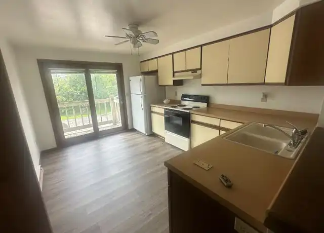 Property at 351 Main St Unit 4, Belgium, WI, 53004, 2 beds, 1 bath, [object Object]