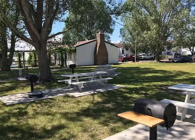 Property at Sagebrush Cheyenne Apartments - 4700 Mountain Rd, Cheyenne, WY, 82009, 2 beds, 1 bath, [object Object]