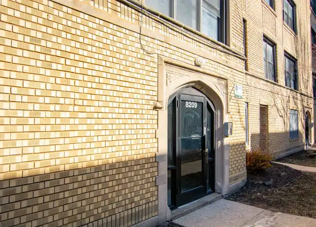 Property at 8209 S Ellis Ave Unit 2E, Chicago, IL, 60619, 2 beds, 1 bath, [object Object]