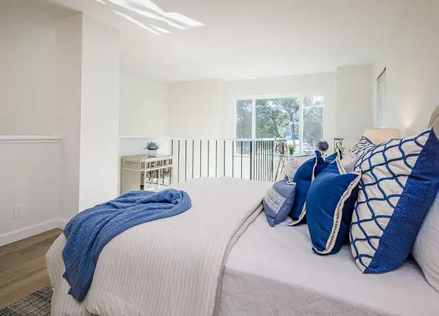 Property at 397 Half Moon Ln #12, Daly City, CA, 94015, 1 bed, 1 bath, [object Object]