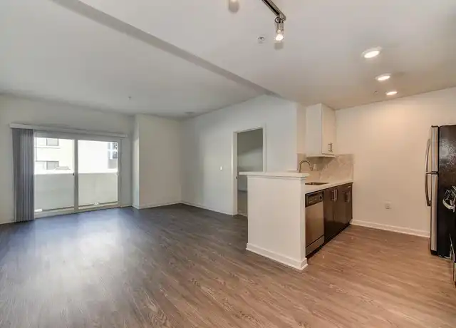 Property at 1446 Sunset Residences LLC - 1446 Tamarind Ave, Los Angeles, CA, 90028, 1 bed, 1 bath, [object Object]
