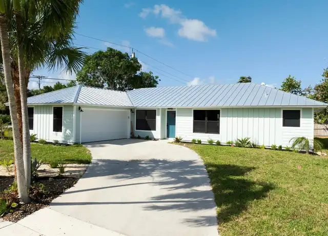 Property at 96 Pine Hill Trl W, Tequesta, FL, 33469, 3 beds, 2.5 baths, [object Object]