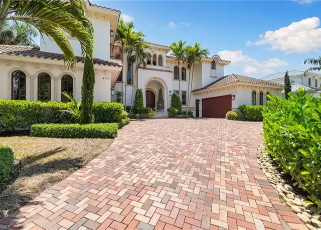 Property at 590 17th Ave S, Naples, FL, 34102, 6 beds, 7.5 baths, [object Object]