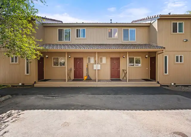 Property at 902 NW Carlon Ave Unit 3, Bend, OR, 97703, 2 beds, 1.5 baths, [object Object]