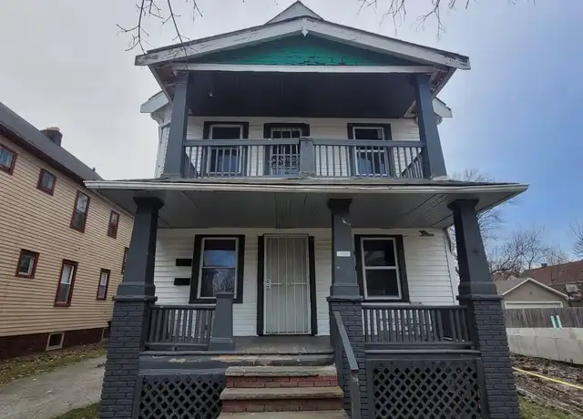 Property at 2810 E 120th St Unit Up, Cleveland, OH, 44120, 2 beds, 1 bath, [object Object]
