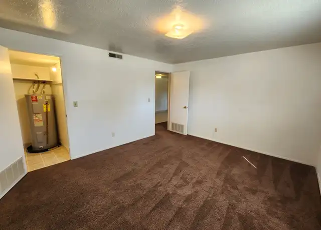 Property at 760 K St Apt 1, Idaho Falls, ID, 83402, 1 bed, 1 bath, [object Object]
