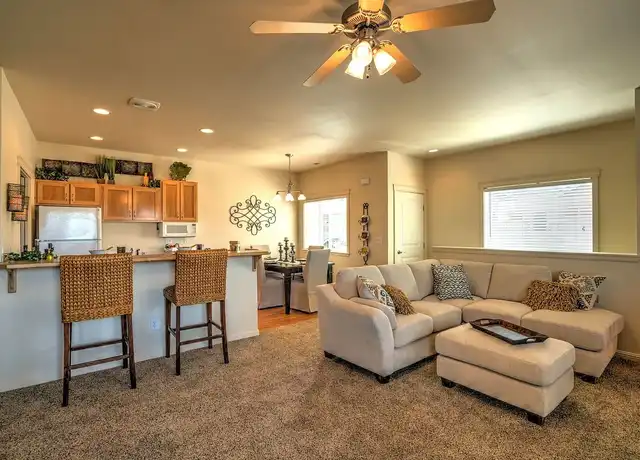 Property at Seasons on 4th Avenue - 8180 W 4th Ave, Kennewick, WA, 99336, 1 bed, 1 bath, [object Object]
