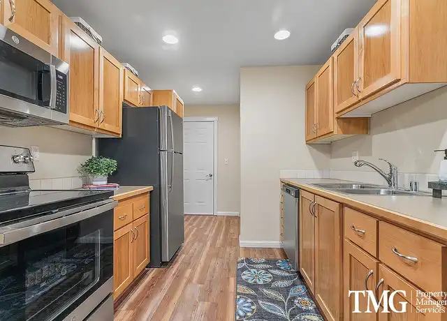 Property at Seasons on 4th Avenue - 8180 W 4th Ave, Kennewick, WA, 99336, 2 beds, 2 baths, [object Object]