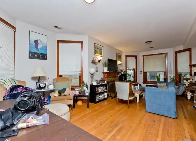 Property at 1320 W Farwell Ave Unit 1, Chicago, IL, 60626, 4 beds, 1 bath, [object Object]