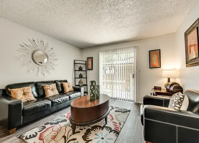 Photo of 2626 John West Rd, Mesquite, TX 75150