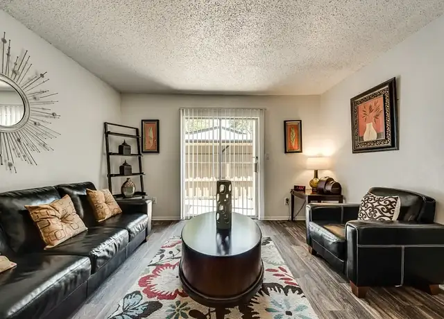 Photo of 2626 John West Rd, Mesquite, TX 75150