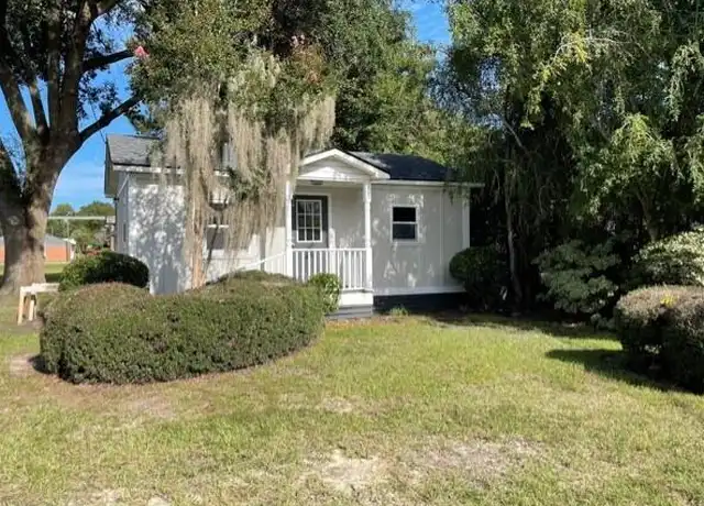 Property at 106 N Magnolia St, Summerville, SC, 29483, 1 bed, 1 bath, [object Object]
