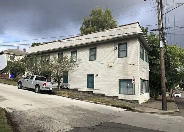 Property at 3615 SE Milwaukie Ave, Portland, OR, 97202, 1 bed, 1 bath, [object Object]