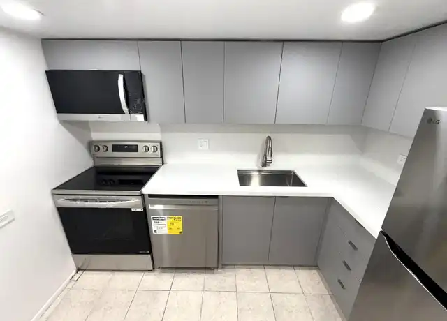 Property at 3670 Inverrary Dr Unit 3G, Lauderhill, FL, 33319, 1 bed, 1.5 baths, Contact for Price