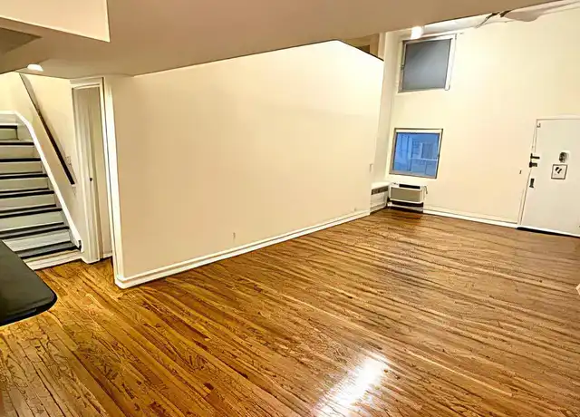 Property at 356 Broadway, New York, NY, 10013, 2 beds, 1 bath, [object Object]