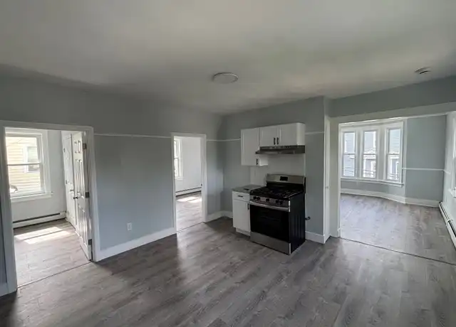 Property at 10 O Neil St Unit 2, Providence, RI, 02904, 2 beds, 1 bath, [object Object]