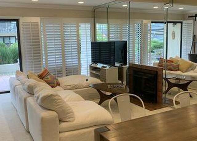 Photo of 3375 Foothill Rd #214, Carpinteria, CA 93013