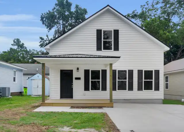 Property at 1818 Greensboro St, NC, 3 beds, 2 baths, [object Object]