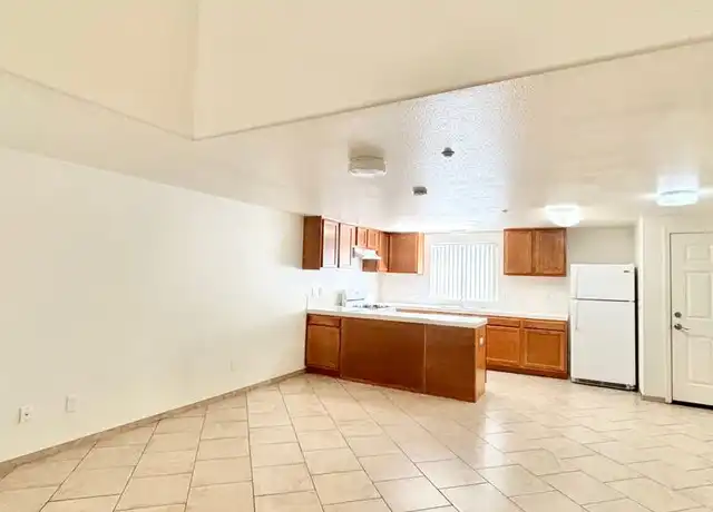 Property at 302 W Laurel Ave Unit 306B, Lompoc, CA, 93436, 1 bed, 1 bath, [object Object]
