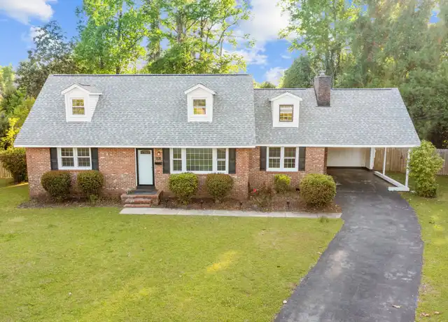 Property at 1011 Daniel Pl, Jacksonville, NC, 28540, 4 beds, 2 baths, [object Object]