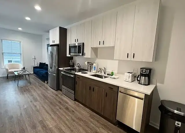 Property at Metro Star - Metro on Broad - 135 Broad St, Milford, CT, 06460, 1 bed, 1 bath, [object Object]