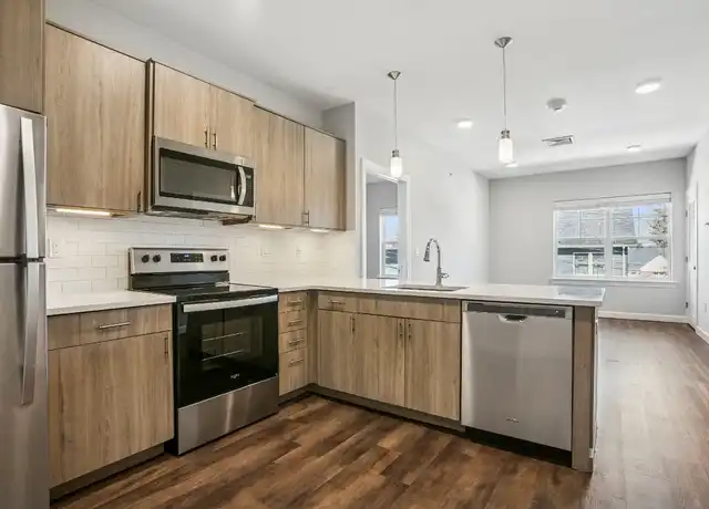 Property at Onyx - 1000 Brix Pl, Uniondale, NY, 11553, 1-2 bed, 1-2 bath, [object Object]