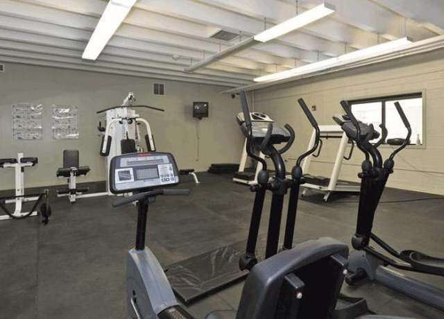 Photo of 2 McCusker Dr, Braintree, MA 02184
