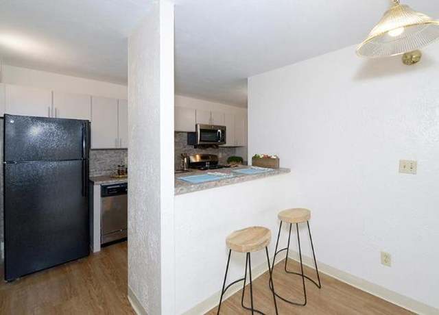 Photo of 2 McCusker Dr, Braintree, MA 02184