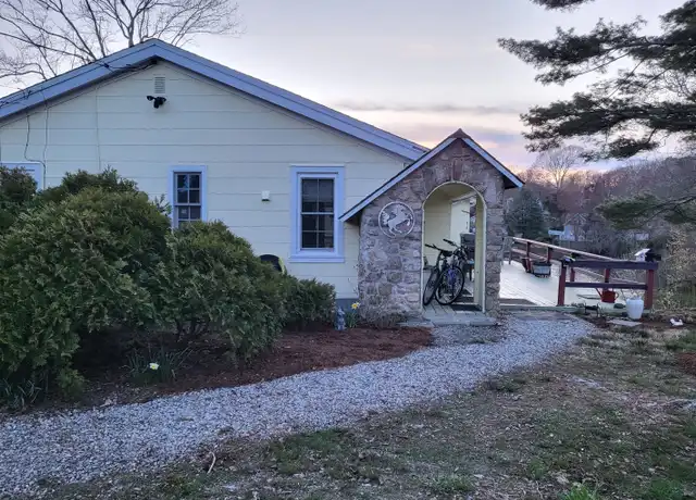 Property at 20 Lakeview Cir, Niantic, CT, 06357, 1 bed, 1 bath, [object Object]