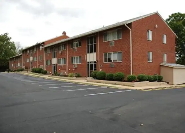 Property at 2314 Glendale Ter Unit 2322-B4, Alexandria, VA, 22303, 1 bed, 1 bath, [object Object]